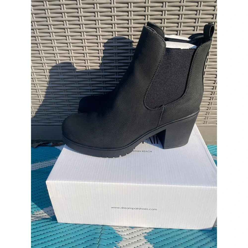 Dream Pairs Womens Black Chelsea Boots Block Heel Lug Sole Ankle Boots Size 10